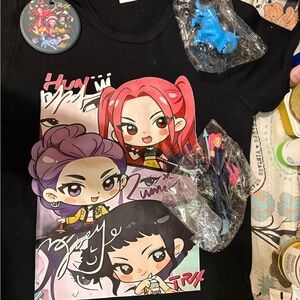 Kids small K-pop demon hunter T shirt and 3 little figures